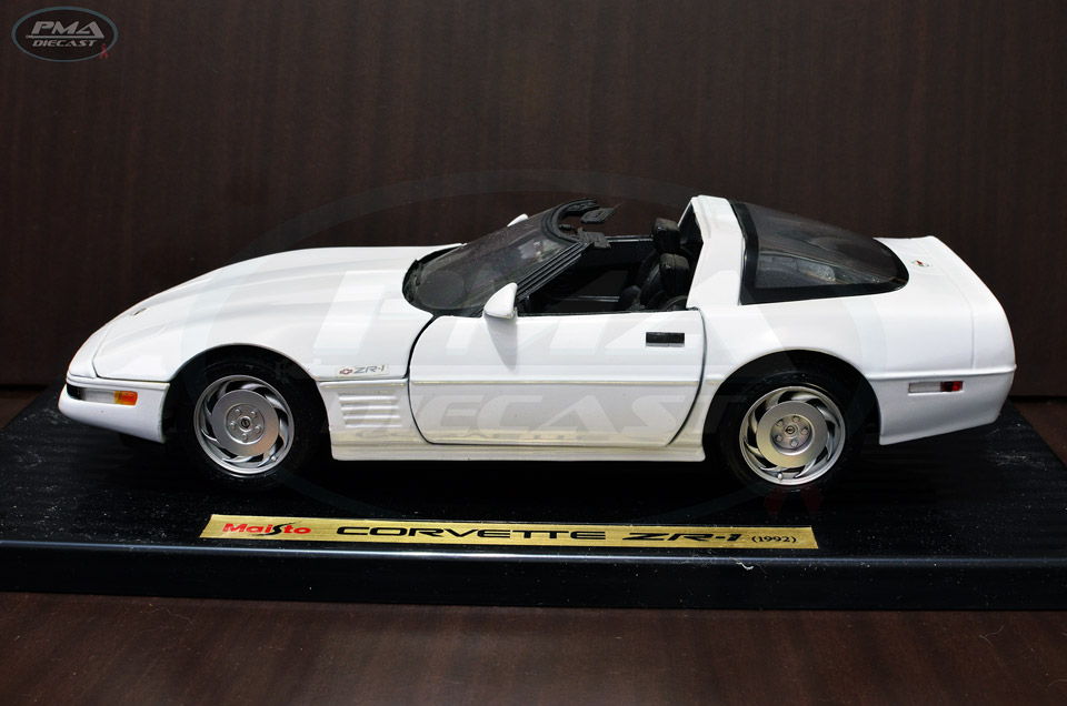 1992  CHEVROLET CORVETTE ZR-1 1:18
